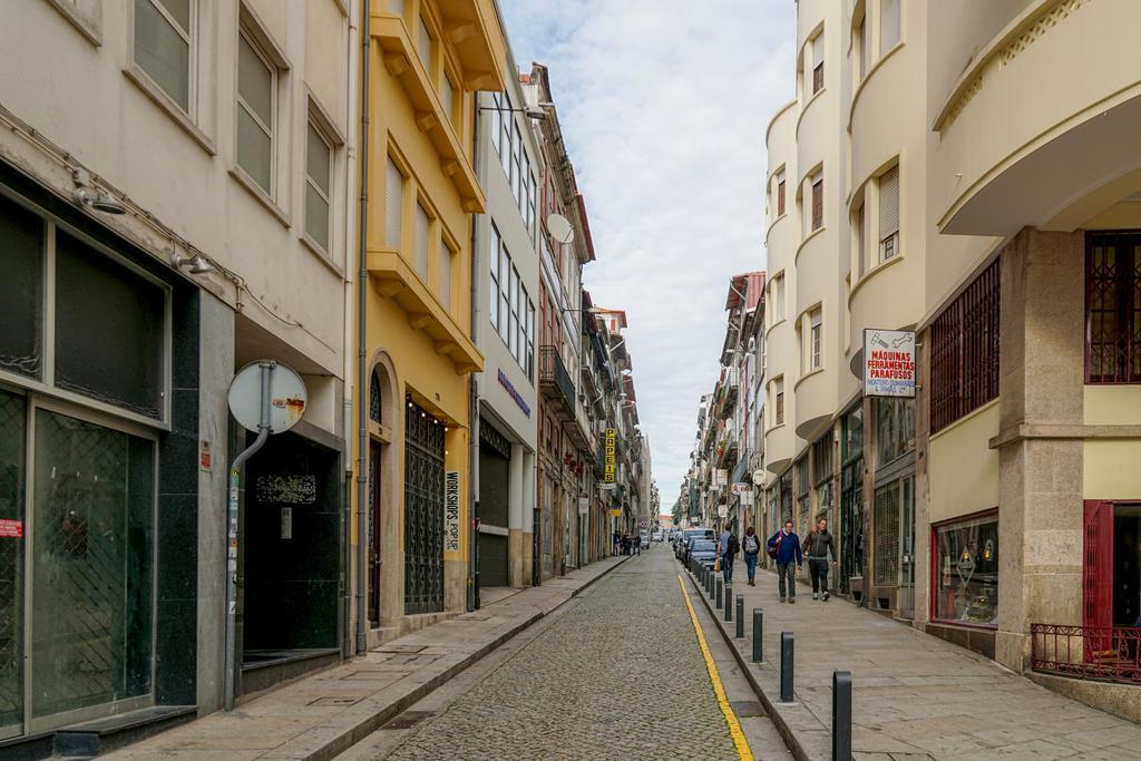 Home At Porto - Aliados Apartments المظهر الخارجي الصورة